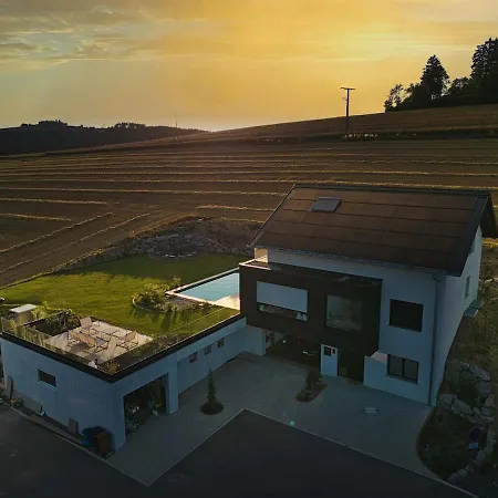 Blackforestchillout - Pool - Garten - Bbq - Sauna Willa Stuhlingen