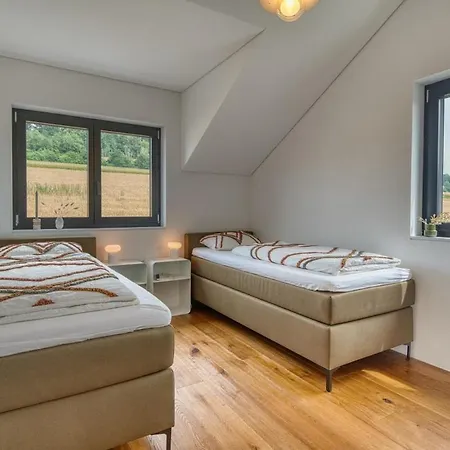 Blackforestchillout - Pool - Garten - Bbq - Sauna Villa Stuhlingen